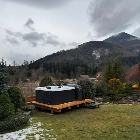 Lodge Lenka