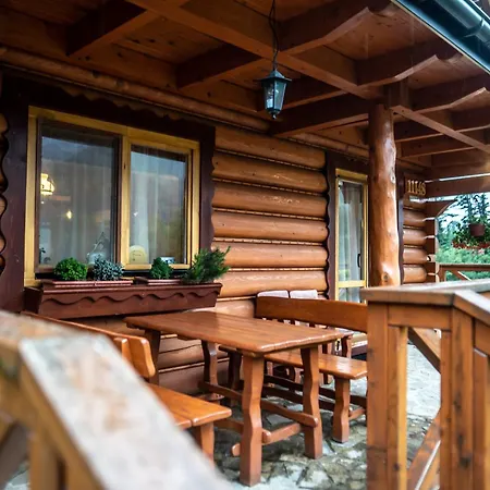 Lenka Lodge *
