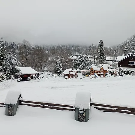 Lenka Lodge *